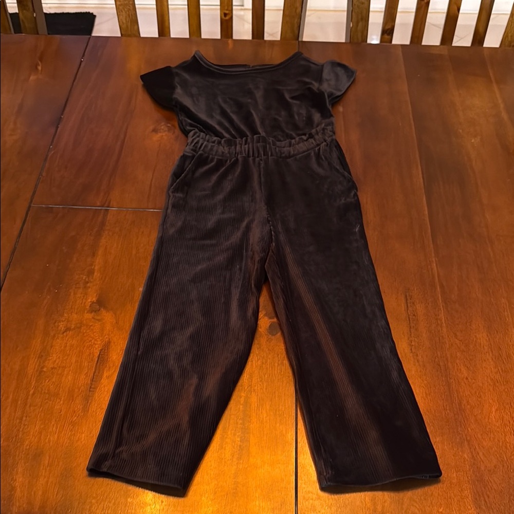 Elegant Black Velvet Jumpsuit with Elastic Waist